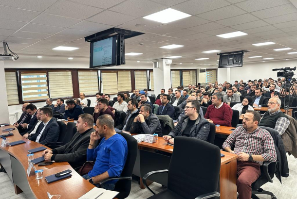Konya Ticaret Odası'nın düzenlediği Elektrikli Araçlar ve Yeni İş Fırsatları Seminerine KONTİMDER Genel Sekreteri Ali Tetik katıldı.