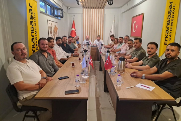 KONTİMDER Yönetim Kurulu Toplantısına Onursal Başkanımız Osman Başaran misafir oldu.